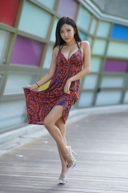 日系精华水pk欧美精华水
